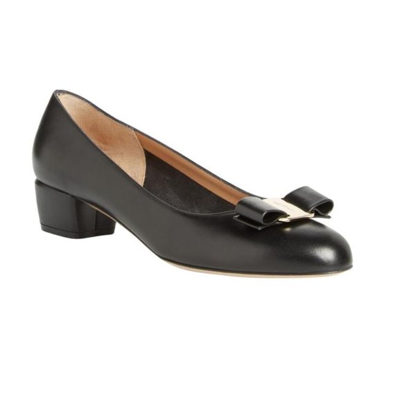 New! Salvatore Ferragamo Vara gold bow leather shoes - Picture 4 of 10